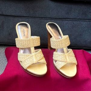 Leather Eggshell Alfani Summer Heels Sandals. 6.5M